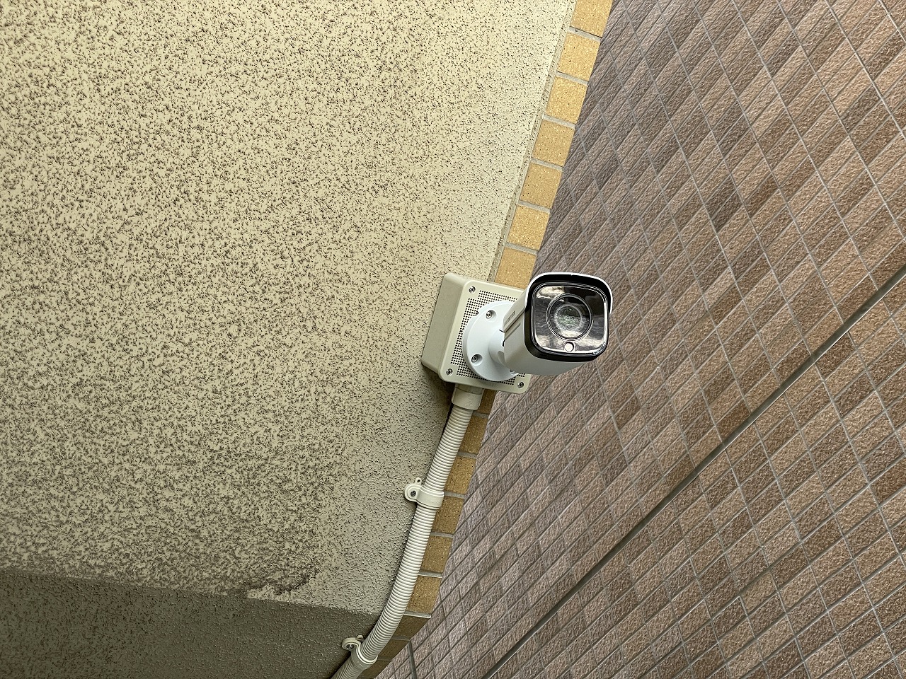 某マンション　カメラ工事