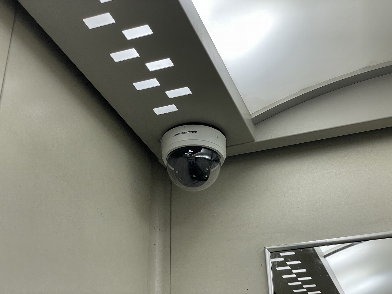 某マンション　カメラ工事