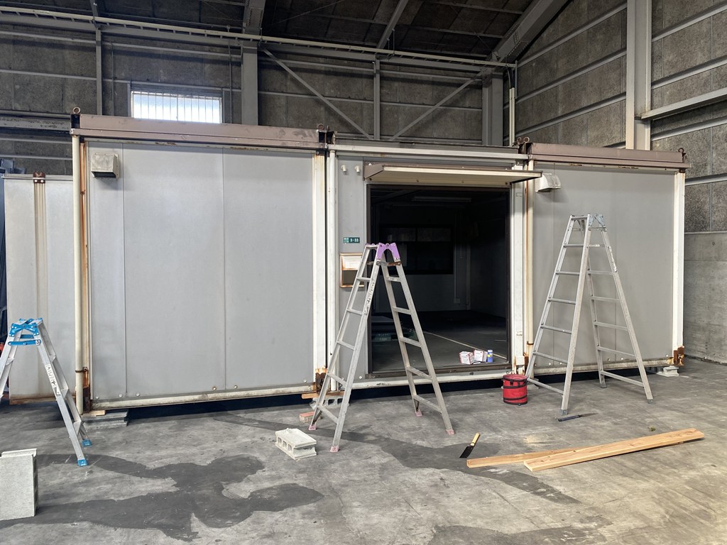 北九州市門司区某倉庫　プレハブ事務所設置