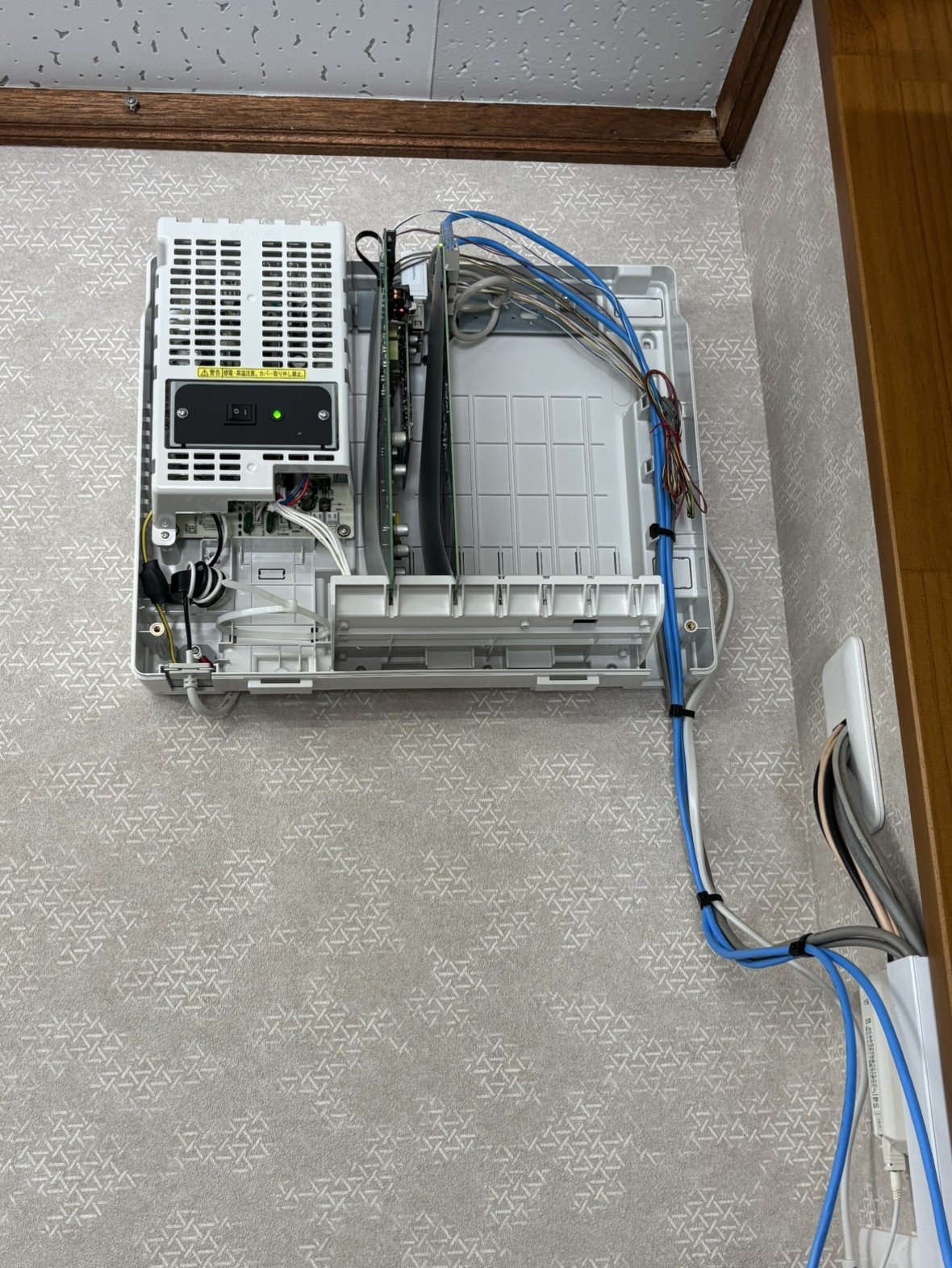 九州電販株式会社様（北九州市小倉南区）　ビジネスホン入替