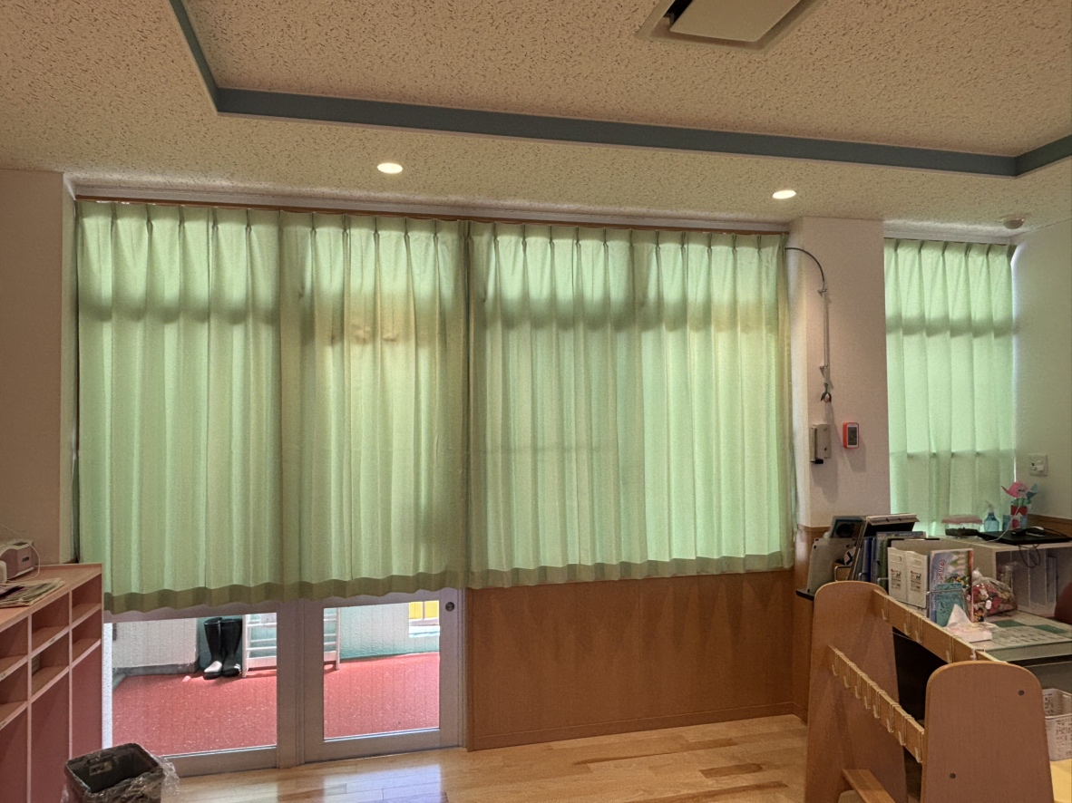 某保育園様（福岡県築上郡）　カーテン設置工事