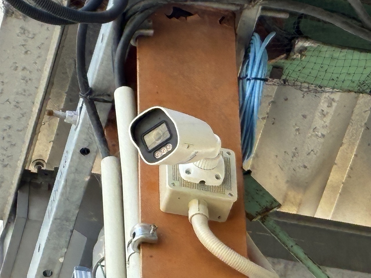 御自宅IPカメラシステム新設工事